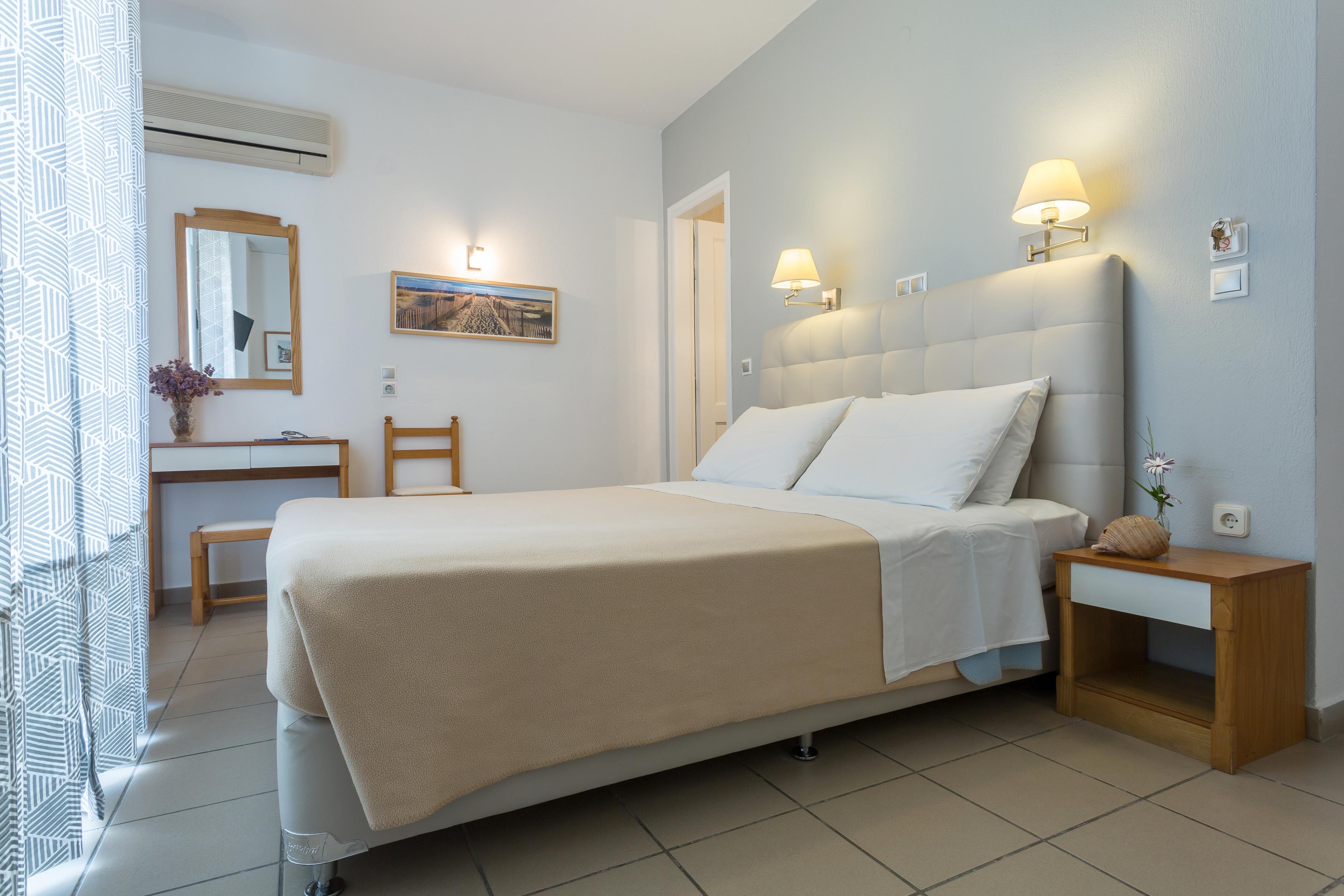 Hotel Akti Skiathos Town Bagian luar foto