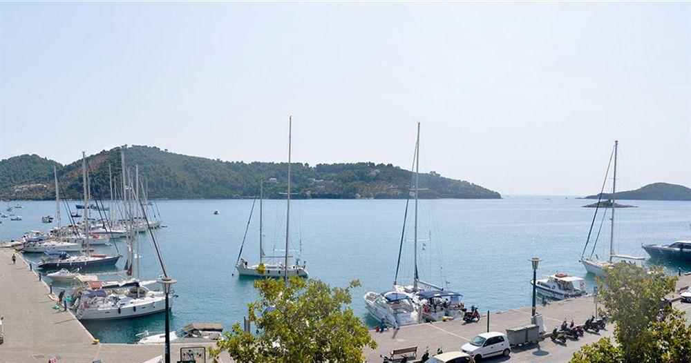 Hotel Akti Skiathos Town Bagian luar foto