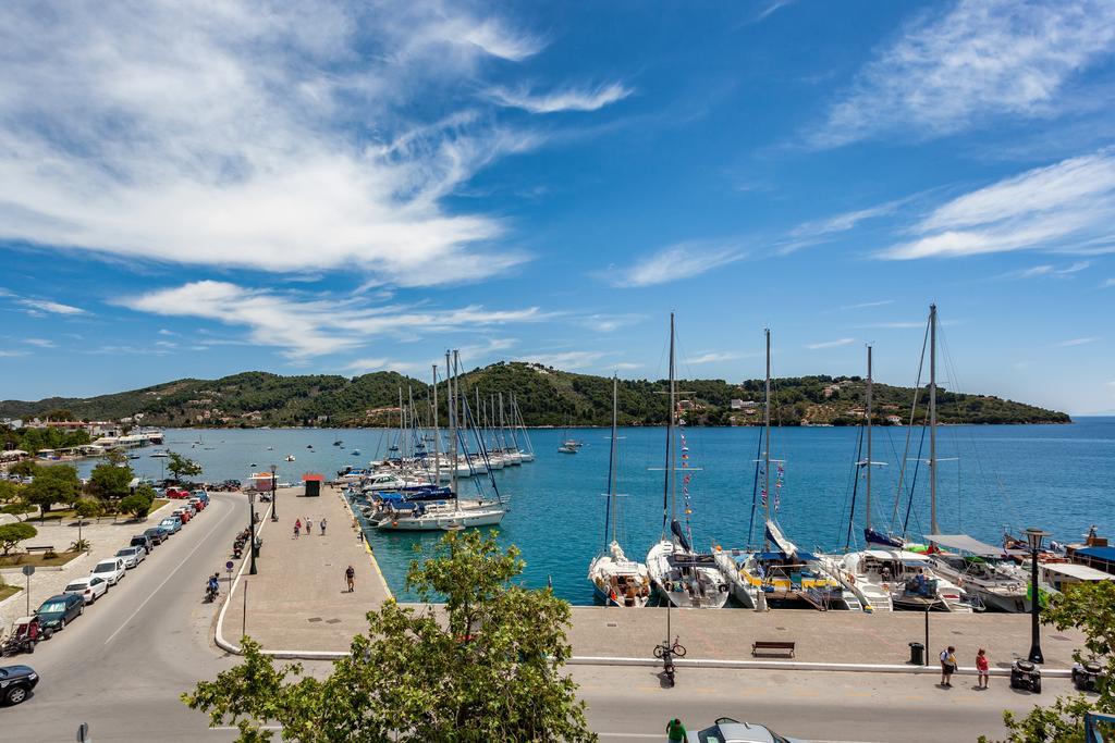 Hotel Akti Skiathos Town Bagian luar foto