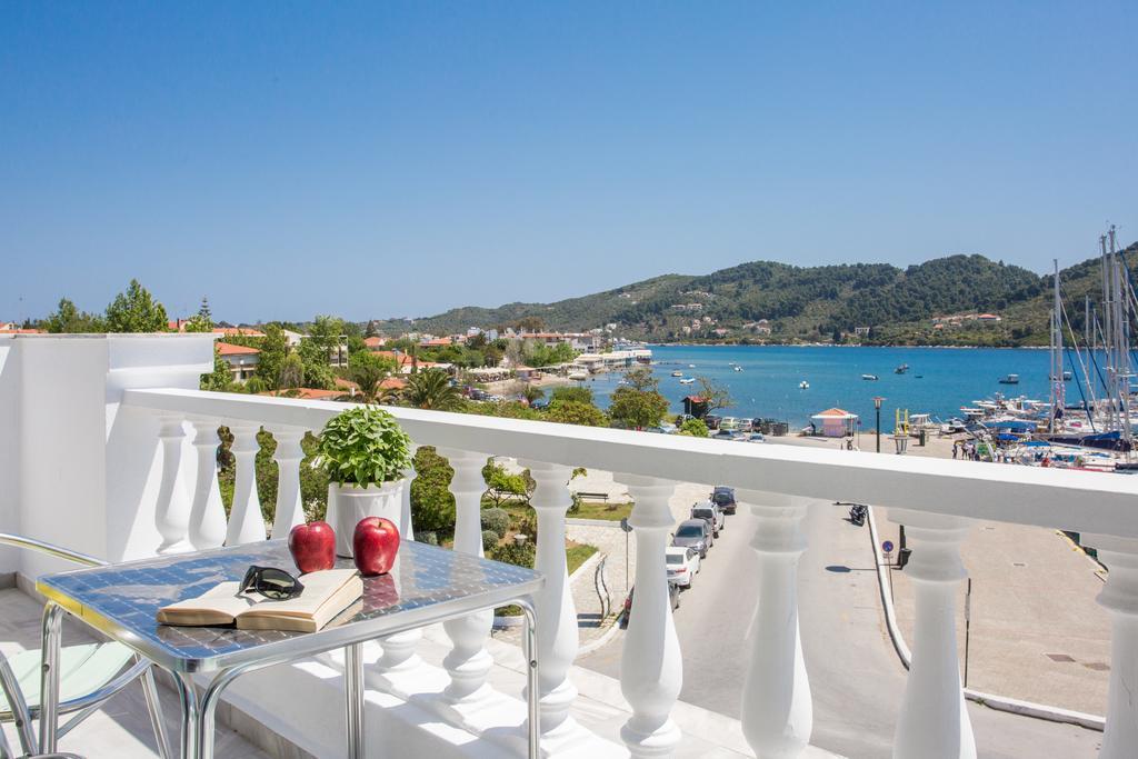 Hotel Akti Skiathos Town Bagian luar foto