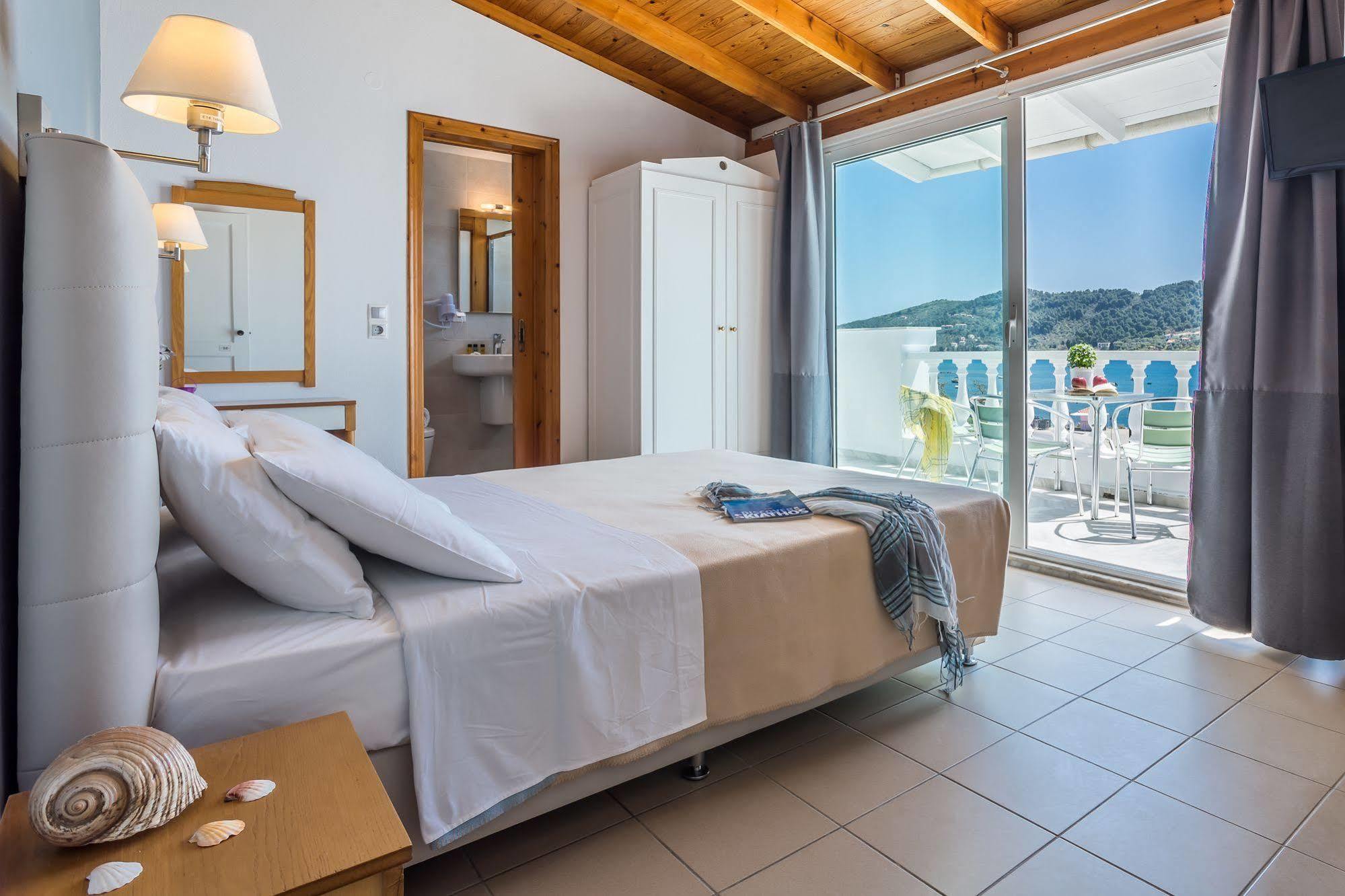 Hotel Akti Skiathos Town Bagian luar foto